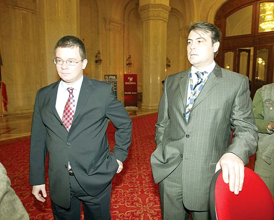 Adrian Cioroianu a fost ministru de Externe un an