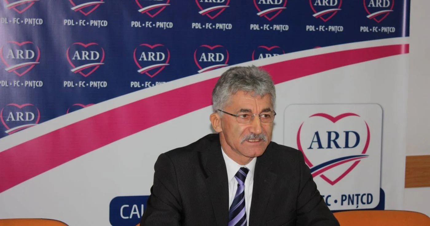 Ioan Oltean susţine că a plagiat şi reciclat amendamentele puterii de anul trecut
