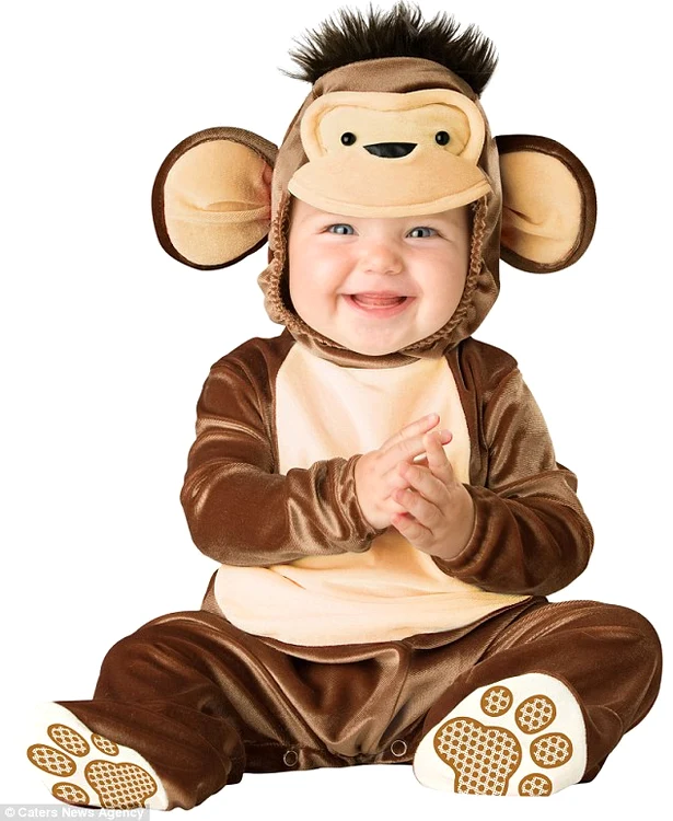 costume haioase copii (FOTO: Photoland/Caters)