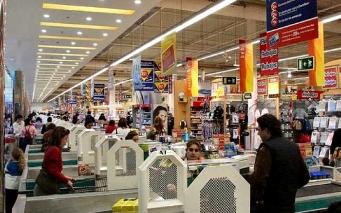 Spania: Ofertă anti-criză la supermarket – mănânci cu un euro pe zi