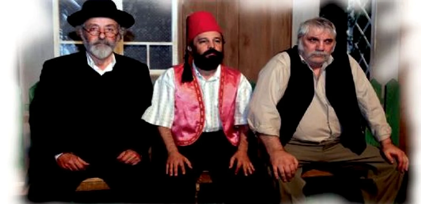 Imagine din piesa "Take, Ianke şi Cadîr"