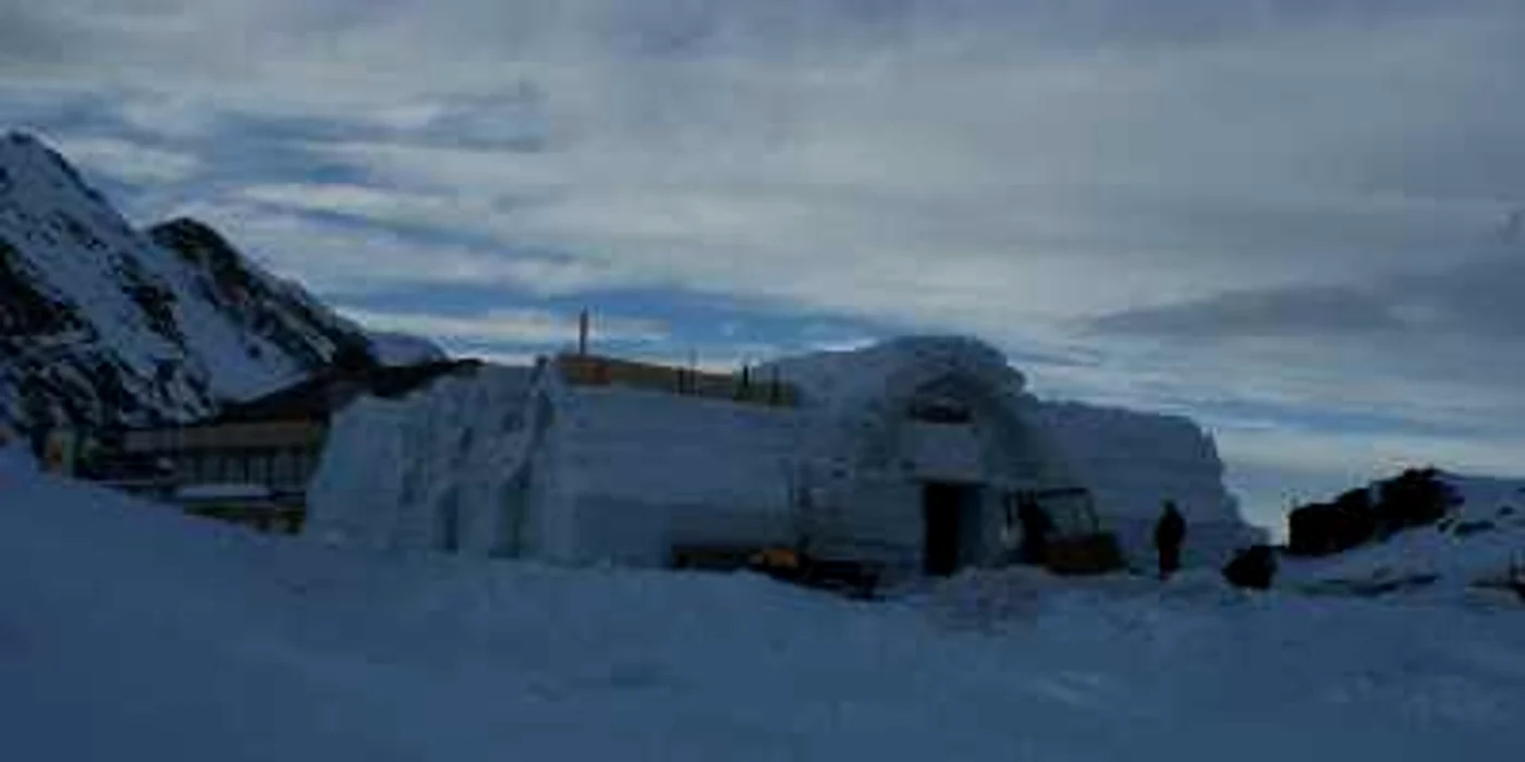 Din această noapte, se poate dormi în Ice Hotel Cold Think