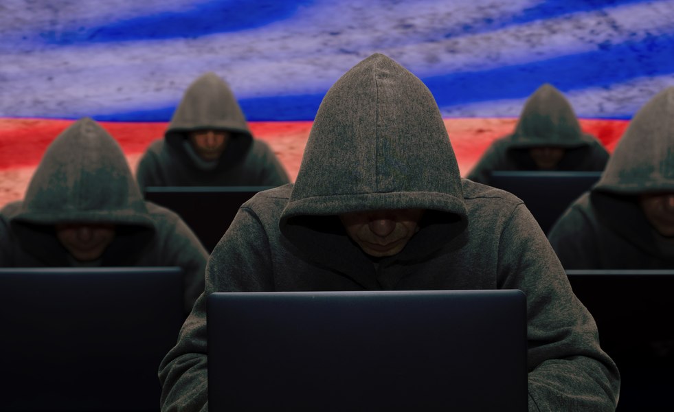 Ministrul Cercetării anunță că au fost descoperite fermele de troli care promovează anumiți candidați. Geoană: „Eu nu folosesc aşa ceva”