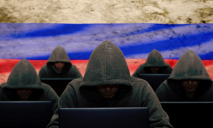 troli rusi online shutterstock 2134212337 jpg