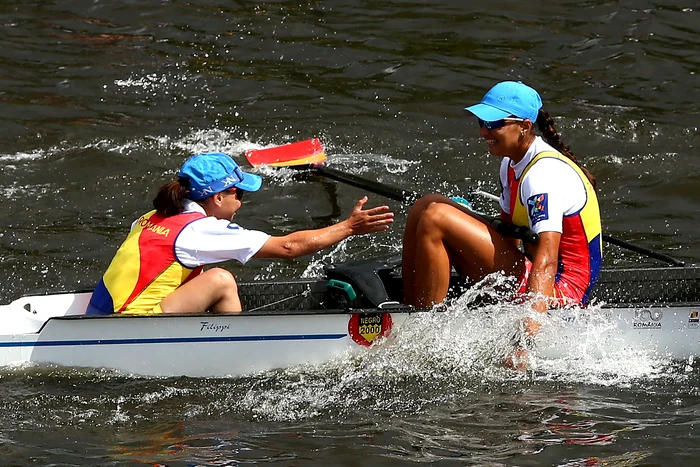 
    Daniela Druncea (stânga) exultă după finala de la 8+1Foto: Guliver / GettyImages  