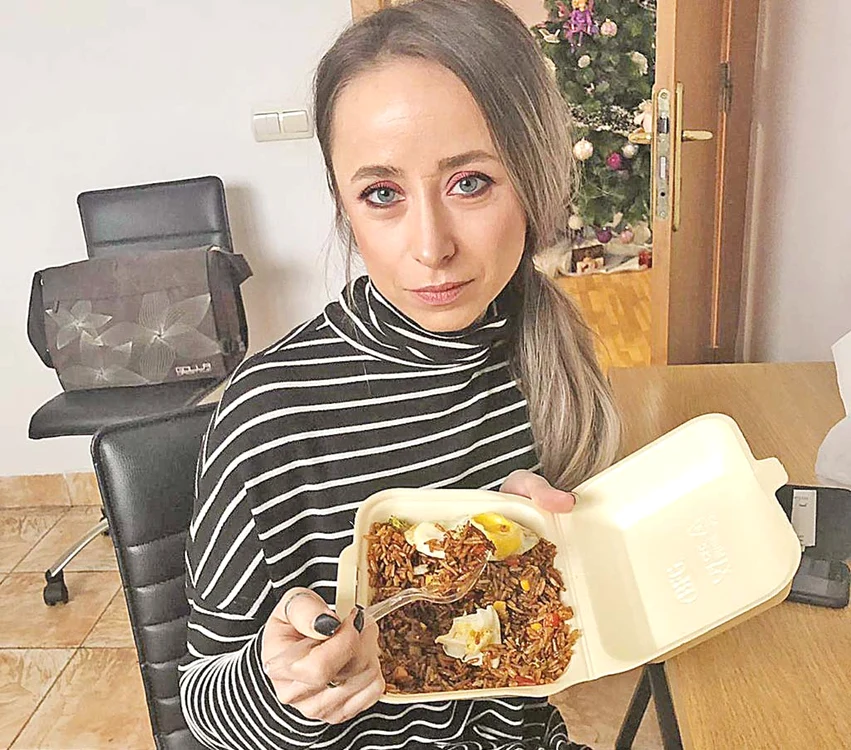 
    "E frumos să fii slab, dar nu la fel ca scândura  gardului"  
