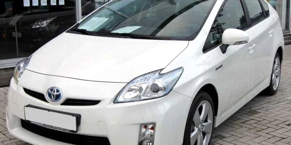 Toyota Prius este considerată o maşină ecologică şi este folosită de preşedintele Sloveniei şi actualul premier al României, Victor Ponta