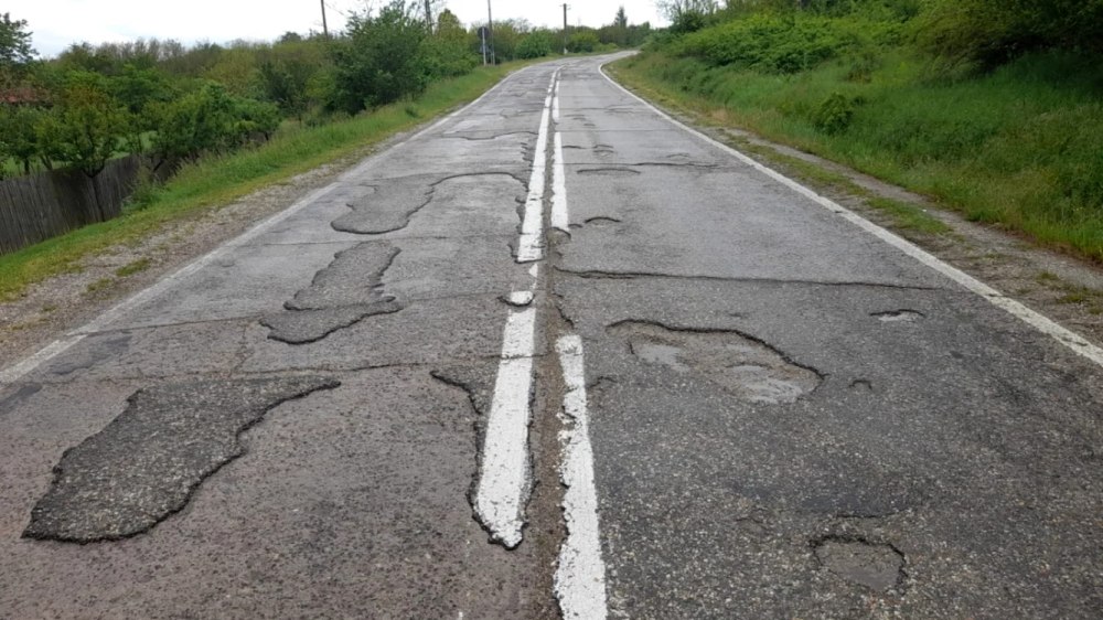 Drum de 188 km care traversează patru județe, abandonat timp de 13 ani. Reparația poate începe