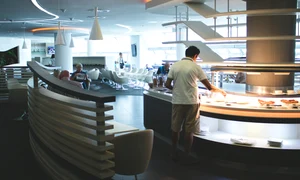 mancare aeroport jpg
