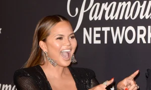 Chrissy Teigen jpg