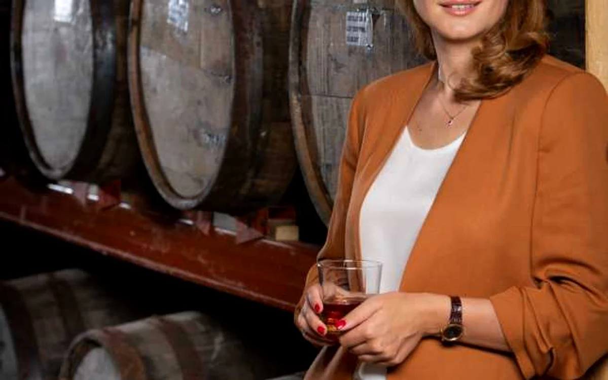 Marinela V. Ardelean este specialist în industra vinurilor de mai bine de un deceniu Fotografii: Lazlo Raduly, Arhivă personală Marinela Ardelean