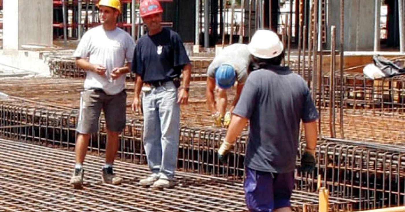 Anul 2011 se anunţă a fi unul foarte dificil pentru firmele de construcţii Foto: Adevărul