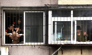 Chinez sinucigas (Foto: Reuters) jpeg