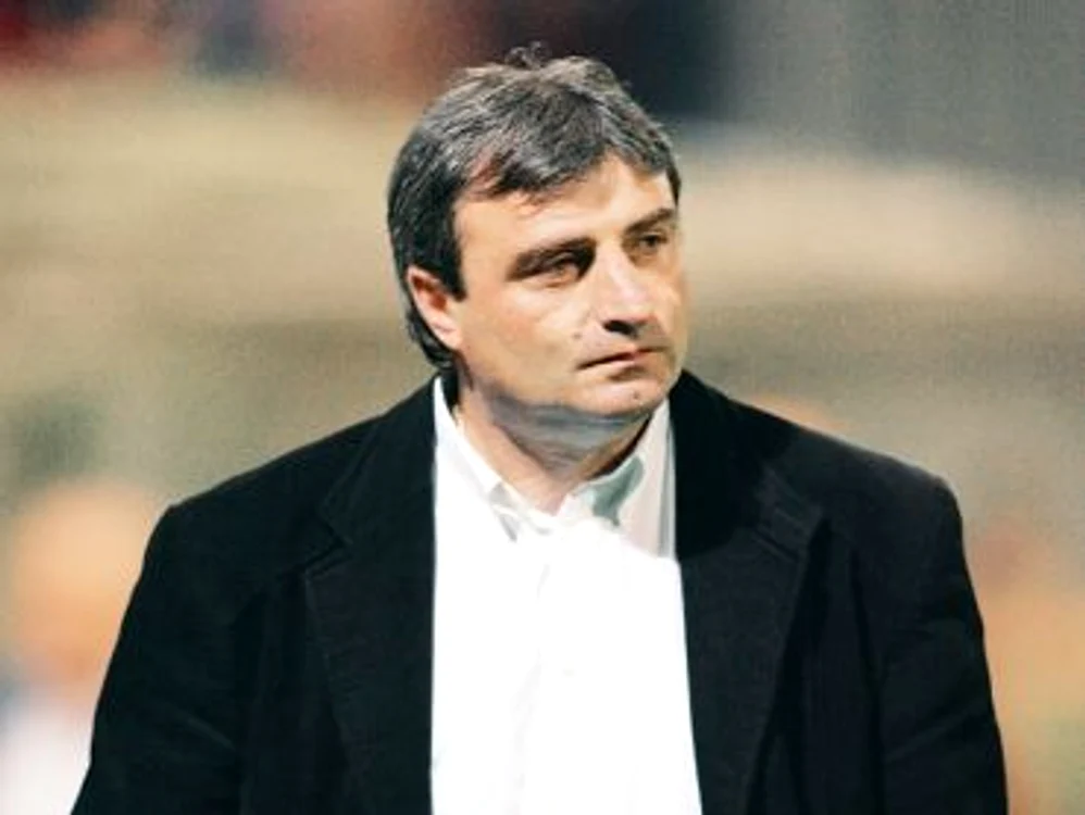 
    Mihai Stoichiţă vine ca principal pe banca Stelei  