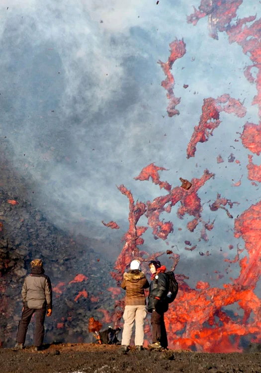 eruptie vulcan plosky tolbachik