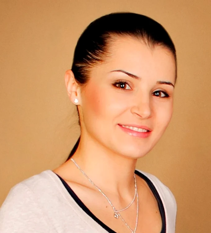 Monica Nalea este soția solistului secret de la Carla's Dream