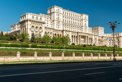 Casa Poporului Foto  Jorge Franganillo   Flickr jpg