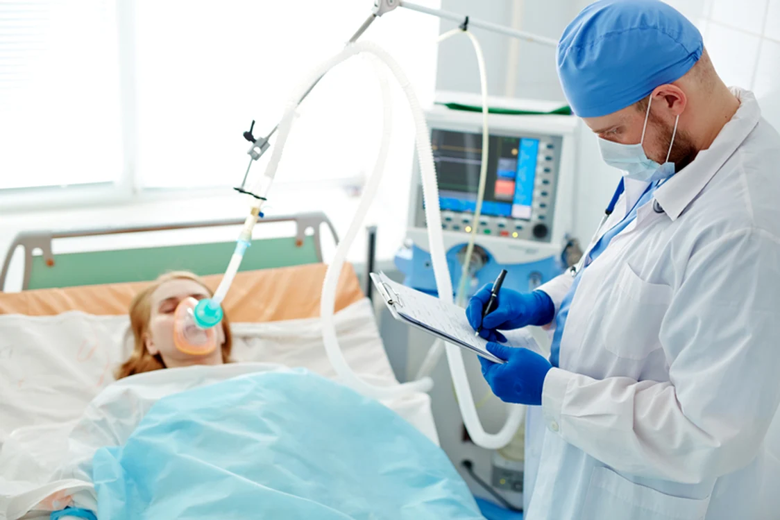 Ventilatorul umflă plămânii cu aerclicksanatate.ro