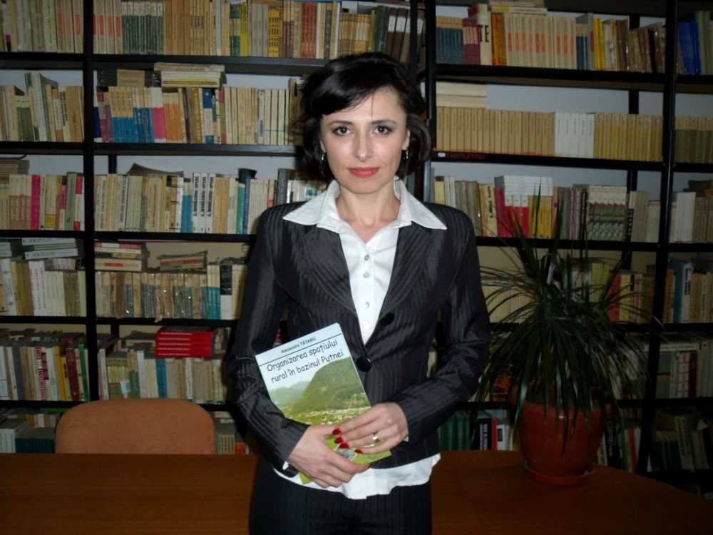 Prof. dr. Alexandra Tătaru