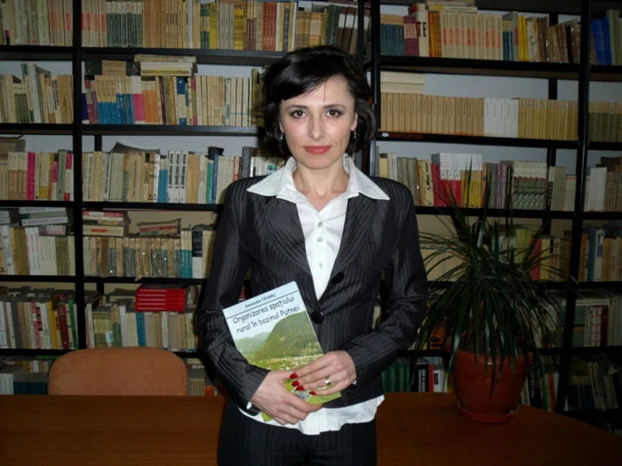 Prof. dr. Alexandra Tătaru