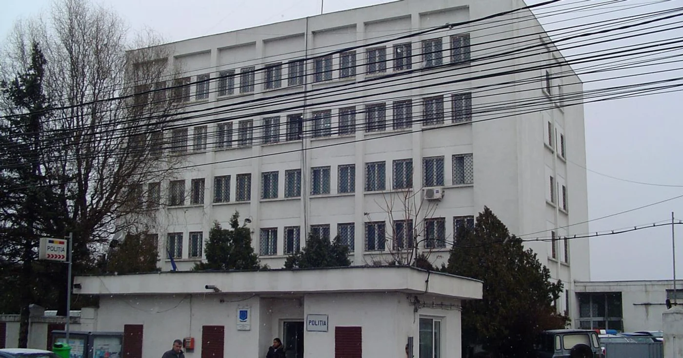 Suspecţii au ajuns la poliţie - imagine arhivă ADS Ploieşti