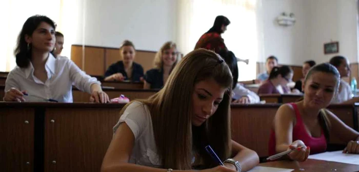 Elevii mureşeni susţin astăzi prima probă scrisă a examenului de Bacalaureat foto Arhivă