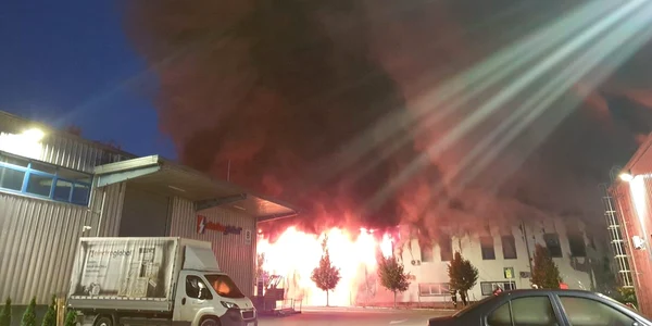 Incendiu la parcul industrial Tetarom din Cluj Napoca jpg