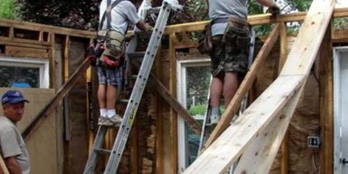 Bacău: Joburile din Vest, vânate de băcăuani