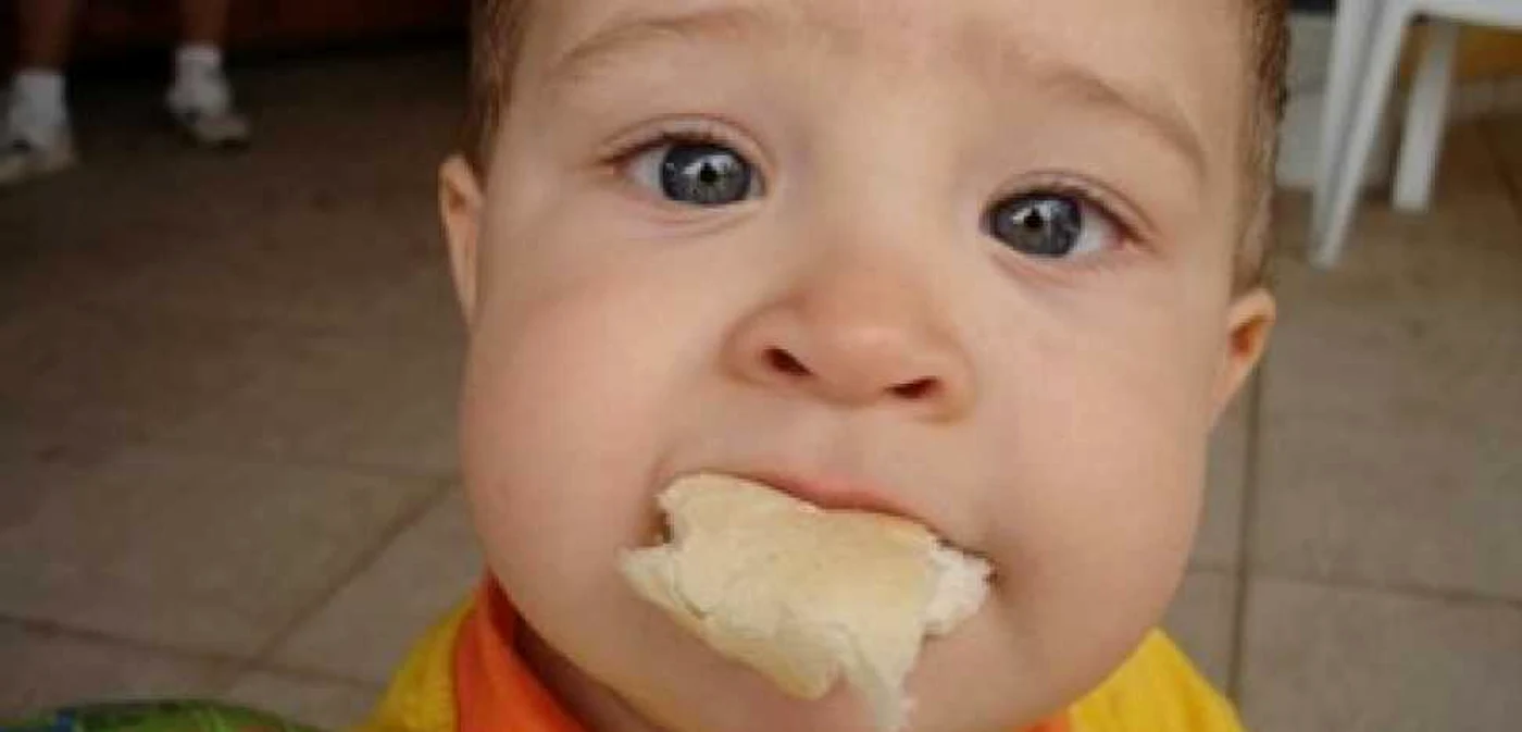 Copiii care consumă pâine zilnic sunt mai sănătoşi decât cei care consumă produse de patiserie