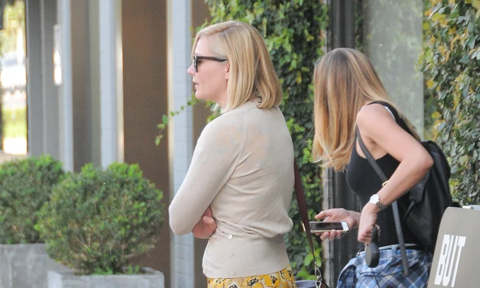 Kirsten Dunst Shops In WeHo jpeg