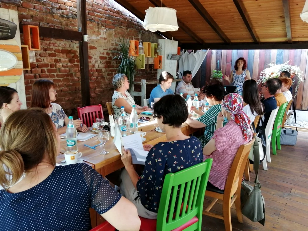Întâlnire CSR Nest pe tema colectării selective a deşeurilor la Râmnicu Vâlcea Foto Adevărul