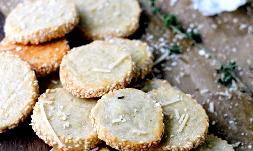 Garlic Parmesan Blue Cheese Crackers jpeg