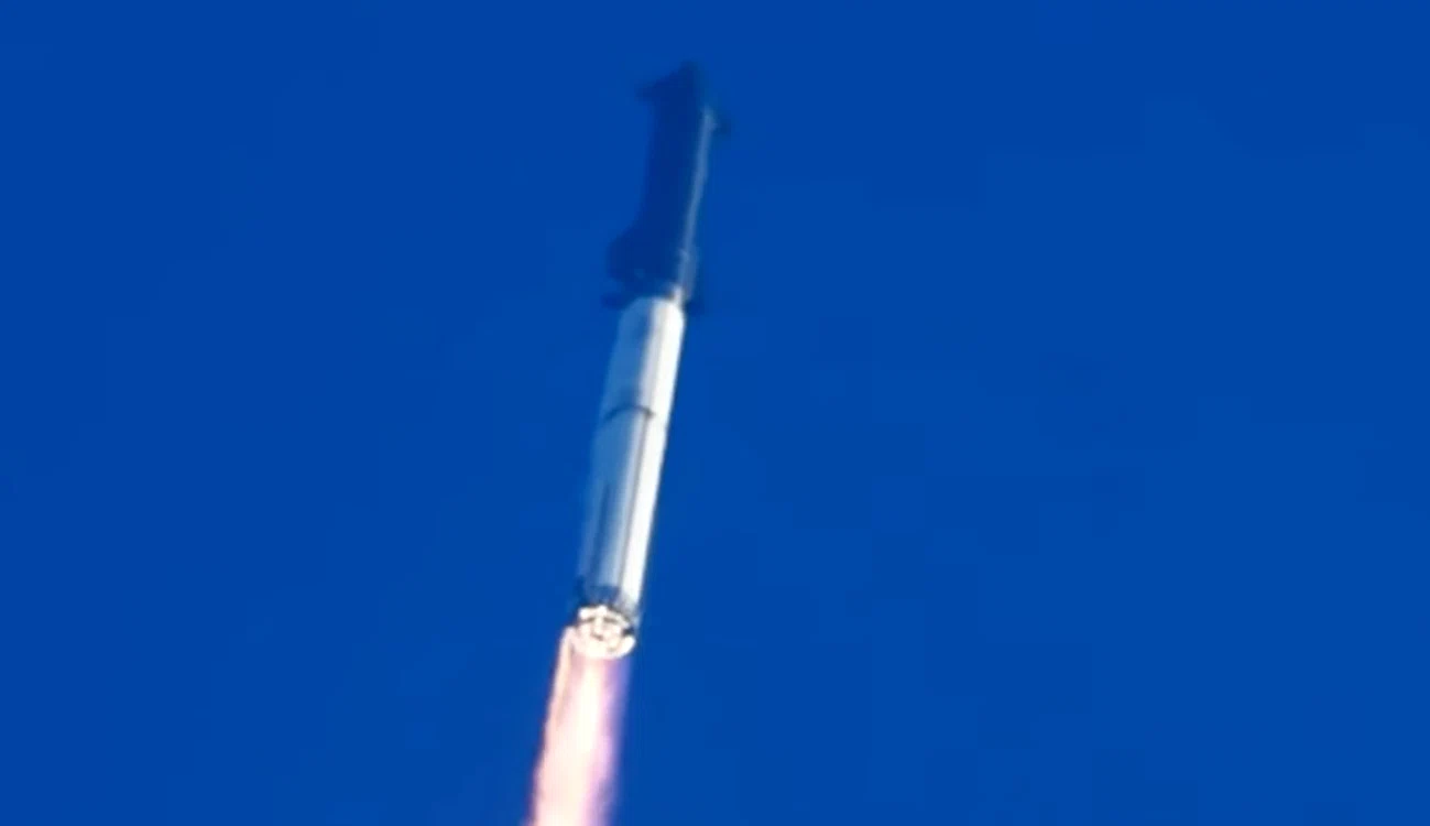 Oamenii de știință sunt îngrijorați de fenomenul creat de rachetele SpaceX