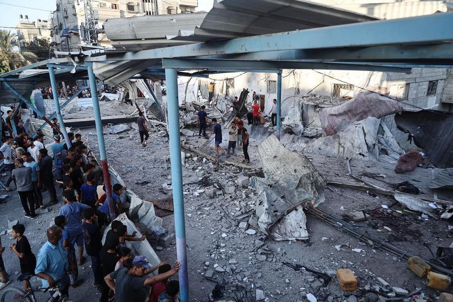 Hamas acuză forțele israeliene că au ucis 16 oameni adăpostiți într-o școală. „Nu există absolut niciun loc sigur în Fâşia Gaza” FOTO
