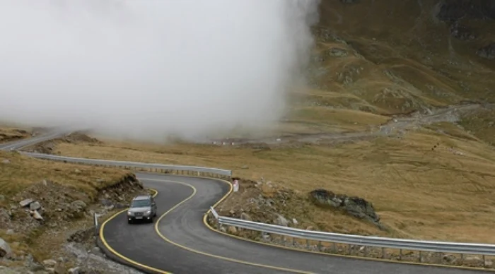 Circulaţia pe Transalpina a fost închisă temporar