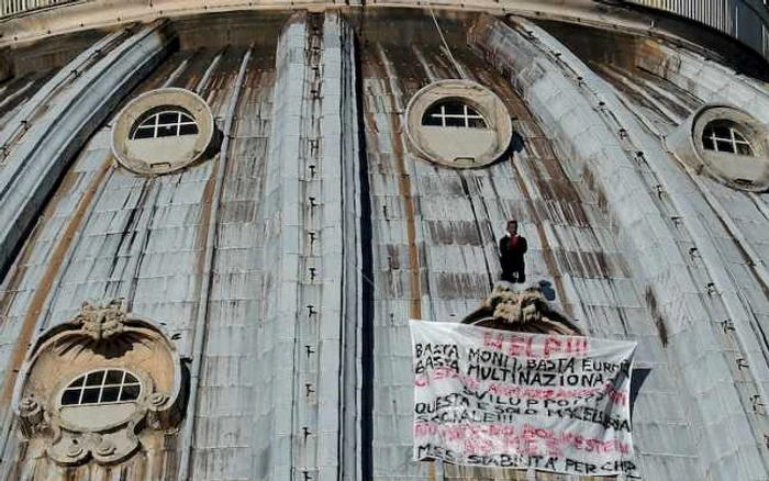 Protest inedit la Vatican