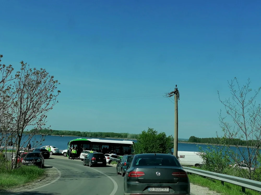 1 mai cu mici şi bere de la psd la slatina