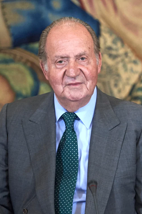 Regele Juan Carlos al Spaniei și-a atras furia poporului după ce a ucis un elefant în Africa