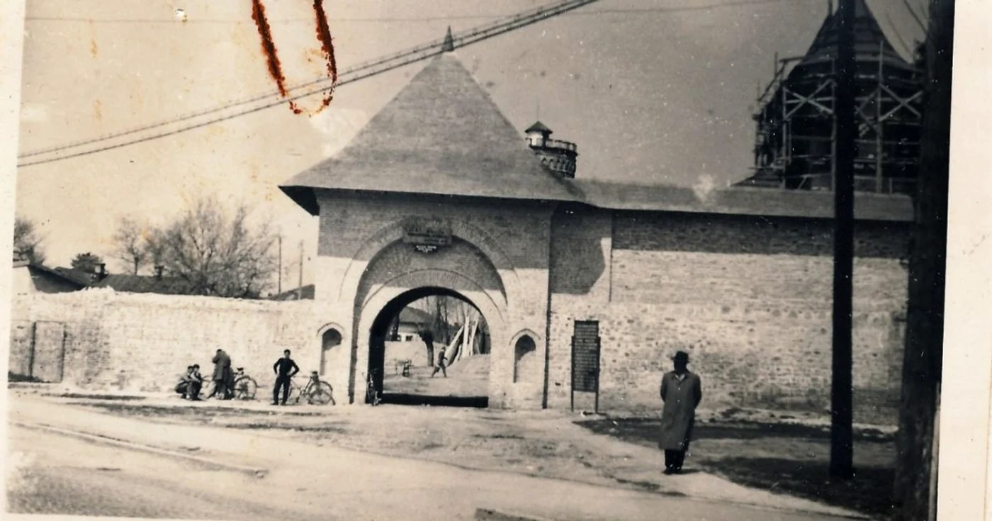 istorie curtea domneasca