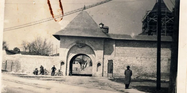istorie curtea domneasca