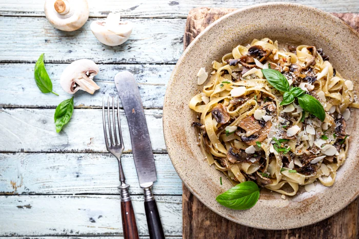 Spaghete carbonara vegane care îi vor încânta chiar și pe italienii autentici. 