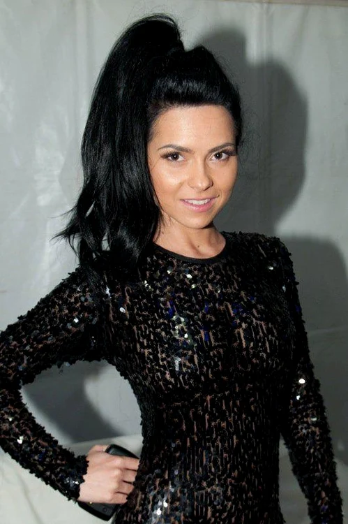 
    Inna  