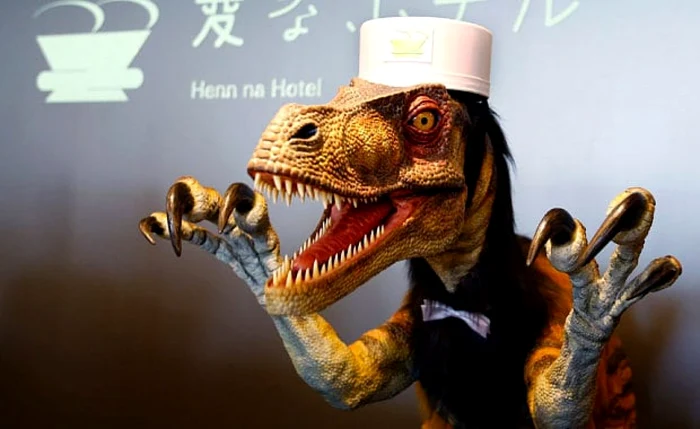 Unul dintre recepţionerii hotelului japonez este un dinozaur care vorbeşte engleză FOTO The Telegraph