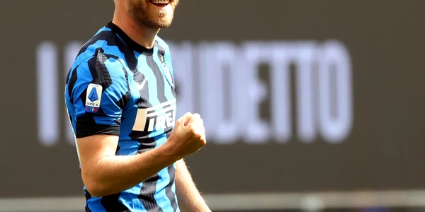 Christian Eriksen prăbuşit pe teren - meciul Danemarca - Finlanda - EURO 2020 - 12 iun 2021 / FOTO EPA - EFE