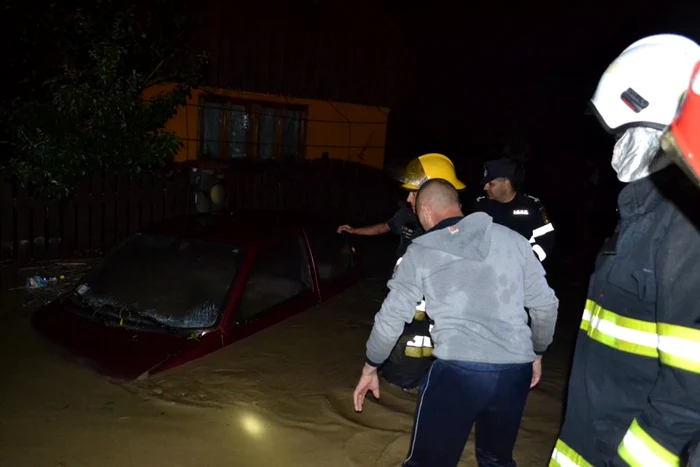 Inundaţiile au făcut prăpăd în mai multe localităţi din Suceava. FOTO ISU Suceava