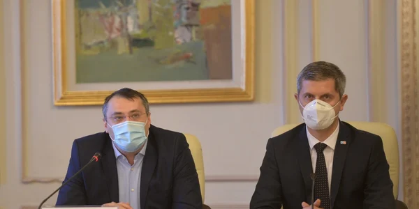 Cristian Ghinea şi Dan Barna FOTO Mediafax