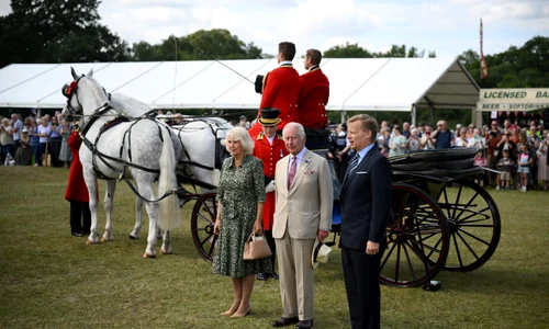 Regele Charles și Regina Camilla în Sandringham (6) jpg