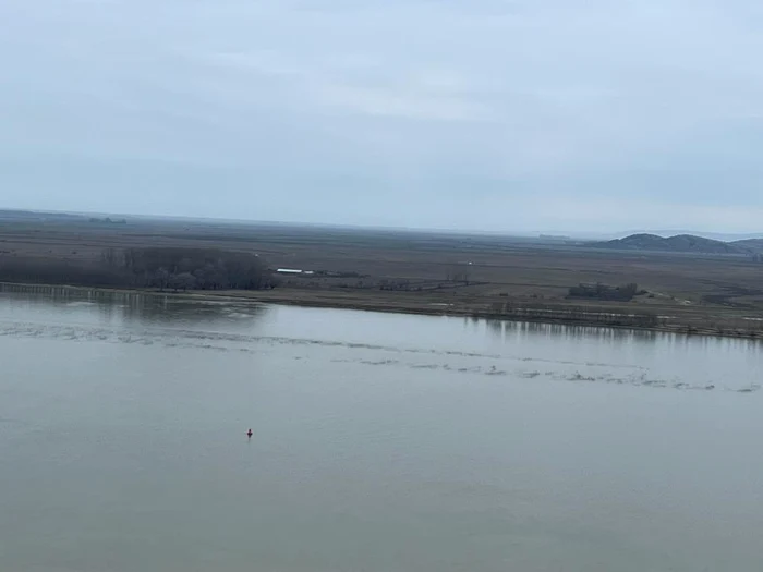 Insula a reapărut din cauza nivelul scăzut al Dunării FOTO: C.Mazilu