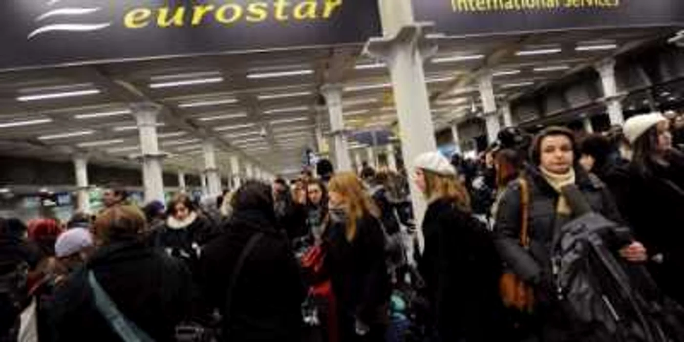 Pasagerii curselor Eurostar au aşteptat ore în şir deblocarea trenurilor