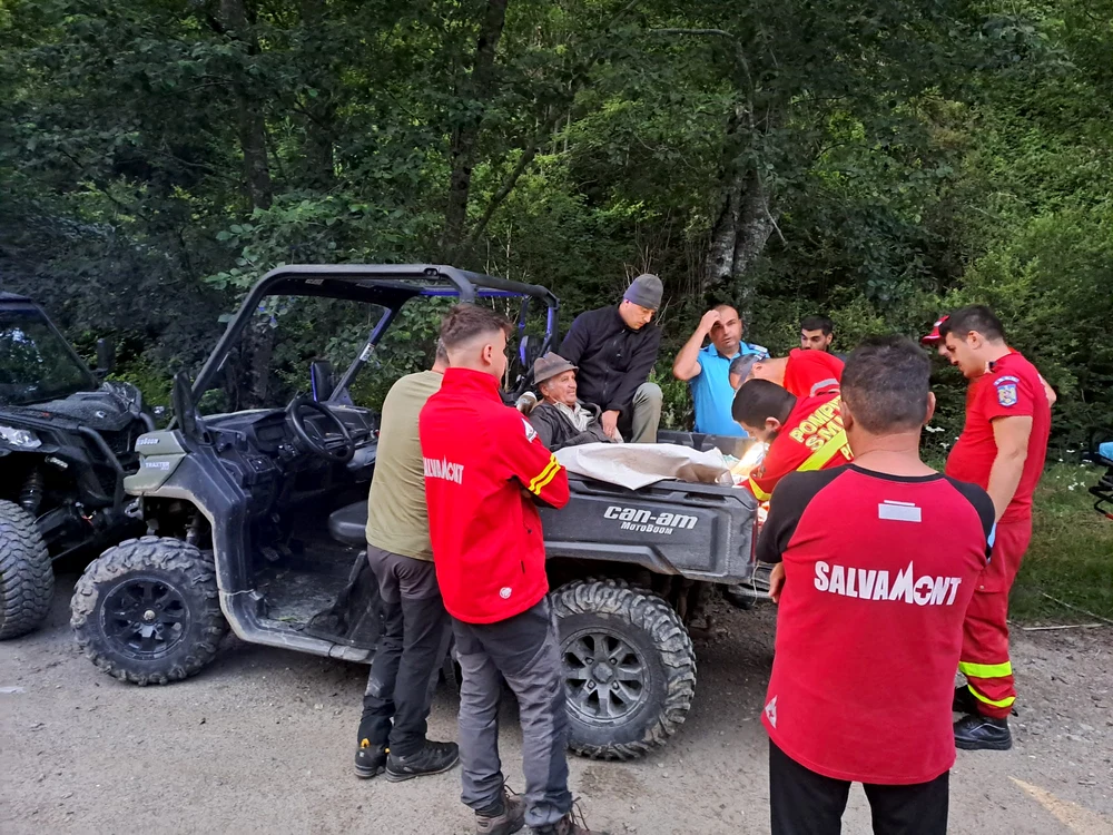 Bărbatul a fost mușcat de picior. FOTO Salvamont Argeș